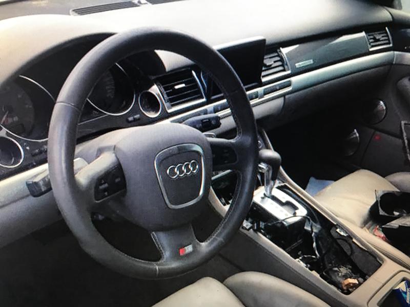 Audi S8, снимка 4 - Автомобили и джипове - 42199962