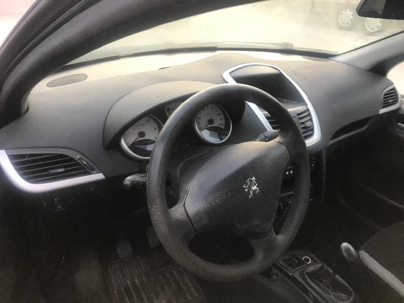 Peugeot 207 2БР 1.4HDI 5врати  - изображение 7