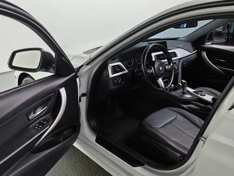 BMW 320 d | Mobile.bg   10