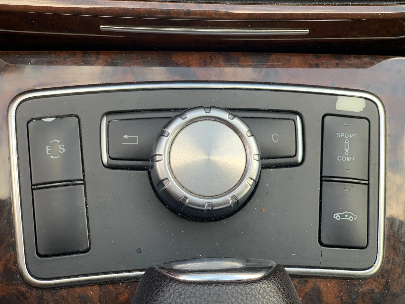 Mercedes-Benz CLS 350  - изображение 3