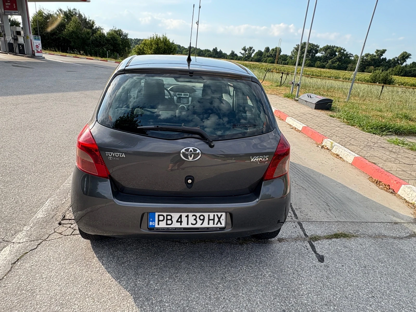 Toyota Yaris  - изображение 7