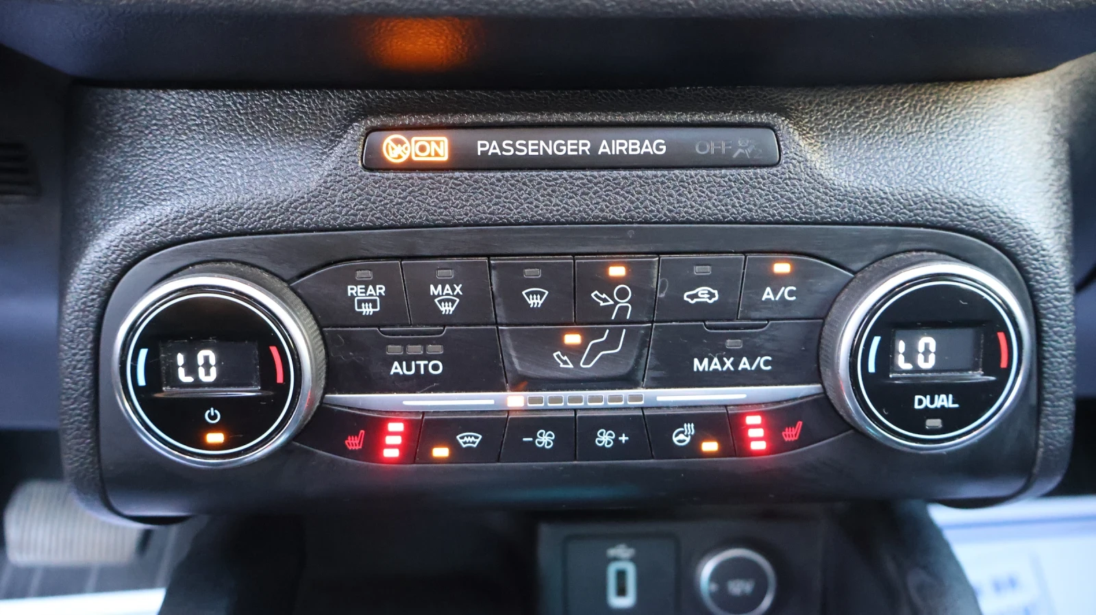 Ford Focus 2.0TDCI 150 .. Titanium  KeylessGo  | Mobile.bg   11