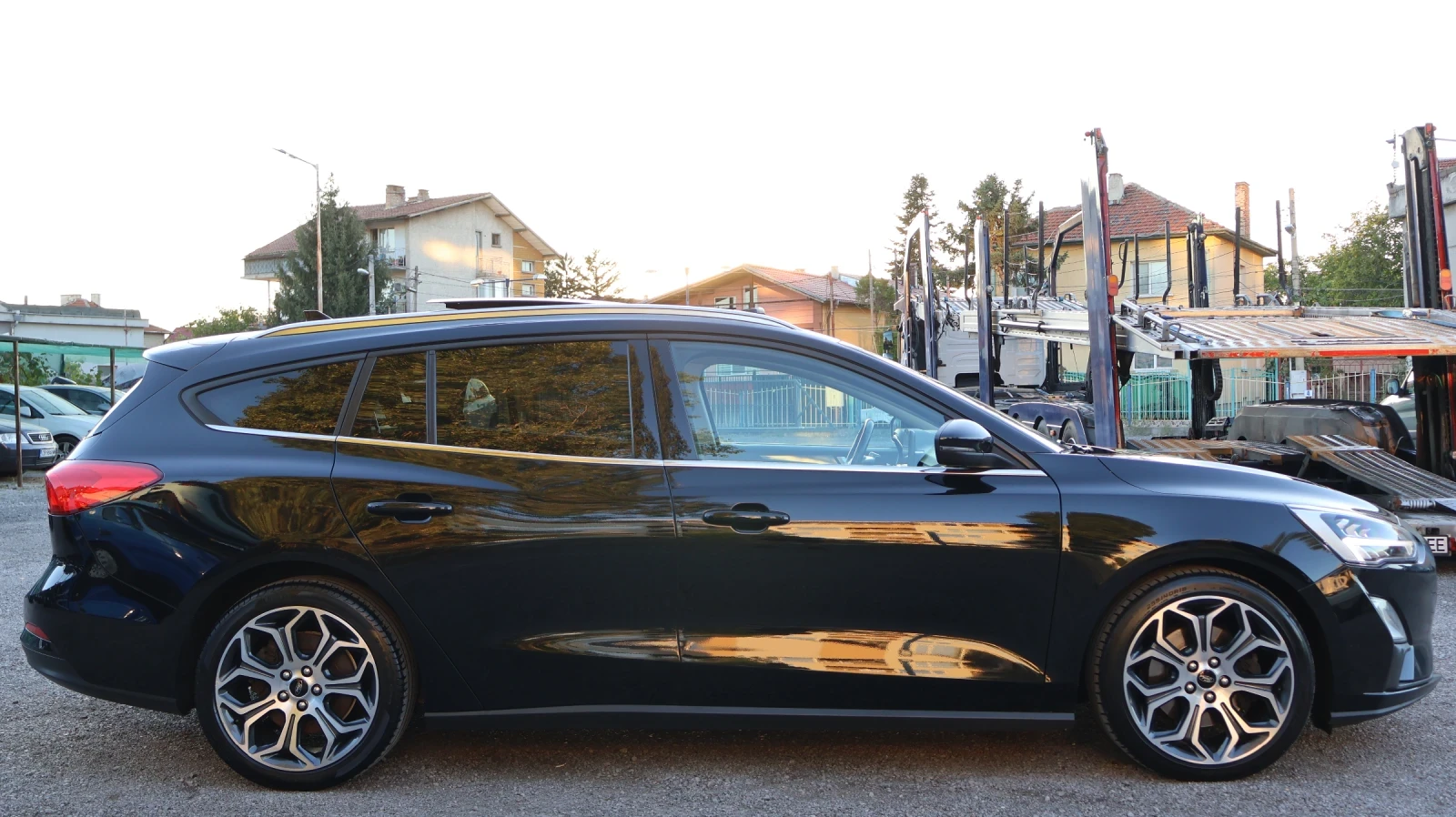 Ford Focus 2.0TDCI 150 К.С. Titanium АВТОМАТ KeylessGo Пано - изображение 3
