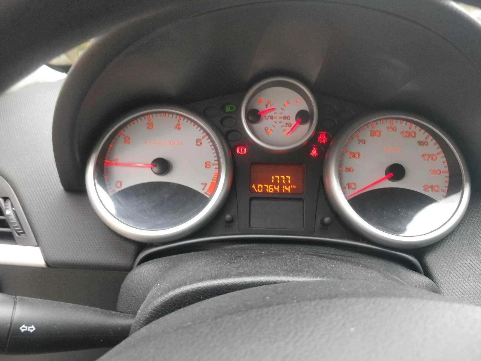 Peugeot 207 1.4 - изображение 6