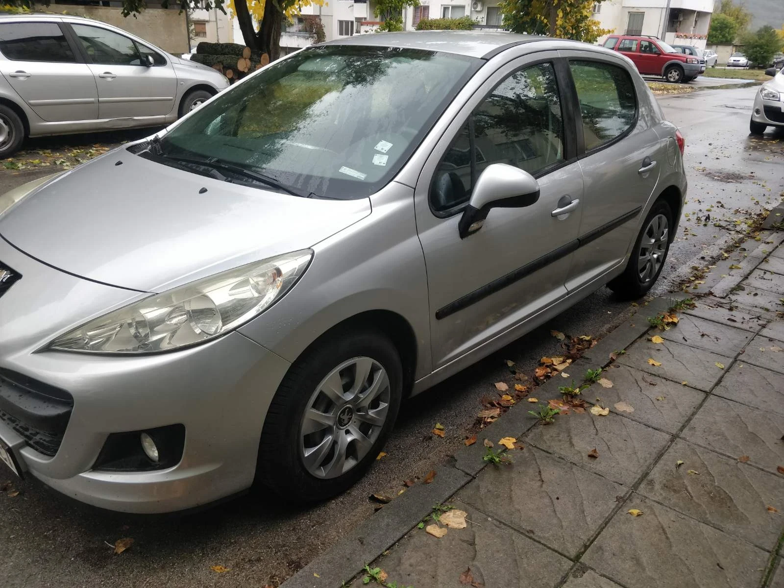 Peugeot 207 1.4 - изображение 2