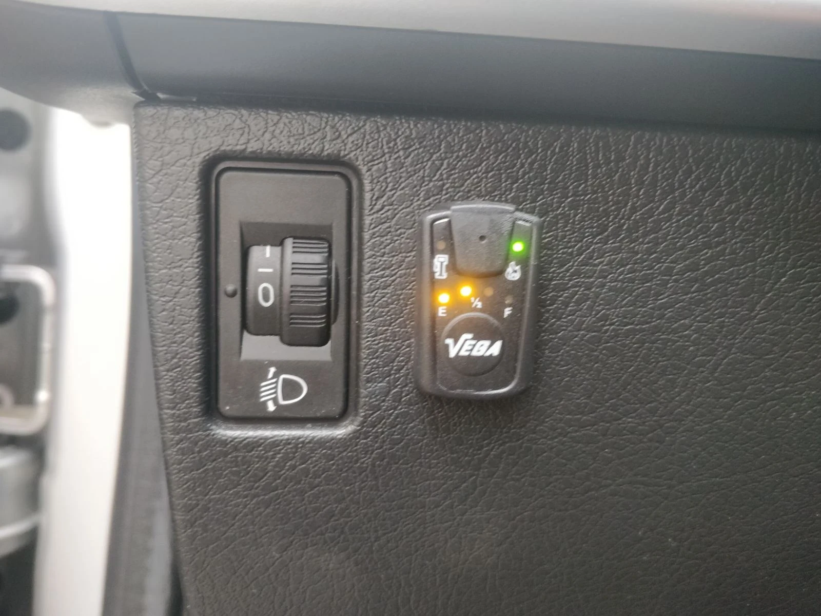 Peugeot 207 1.4 - изображение 7