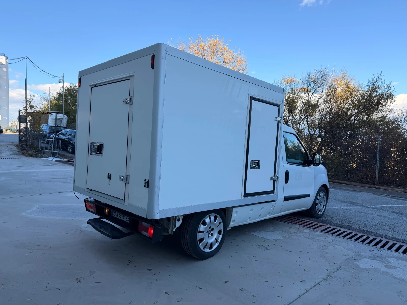 Fiat Doblo 1.6d   Carrier Xarios V200 | Mobile.bg   5