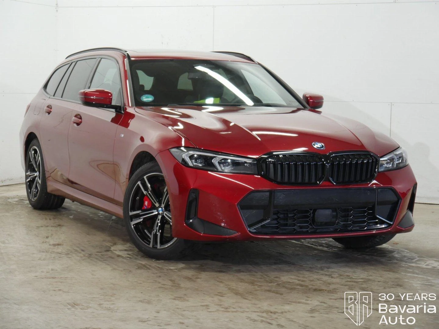 BMW 330 e xDrive Touring M Sport Paket Sportautomatic - изображение 4