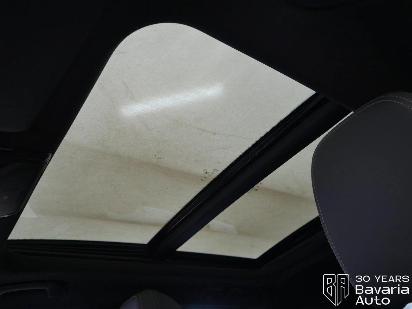 BMW 330 e xDrive Touring M Sport Paket Sportautomatic - изображение 9