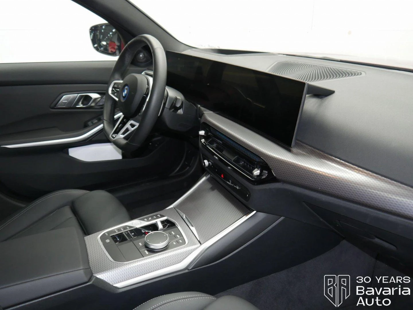 BMW 330 e xDrive Touring M Sport Paket Sportautomatic - изображение 7
