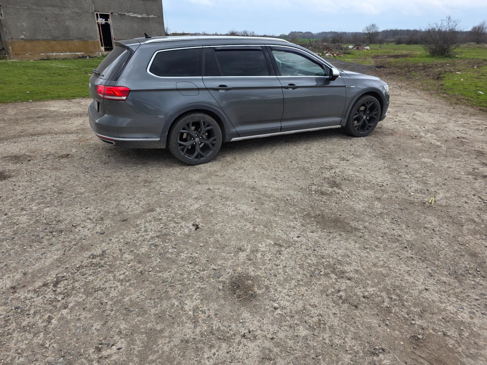 VW Passat, снимка 11 - Автомобили и джипове - 53020104