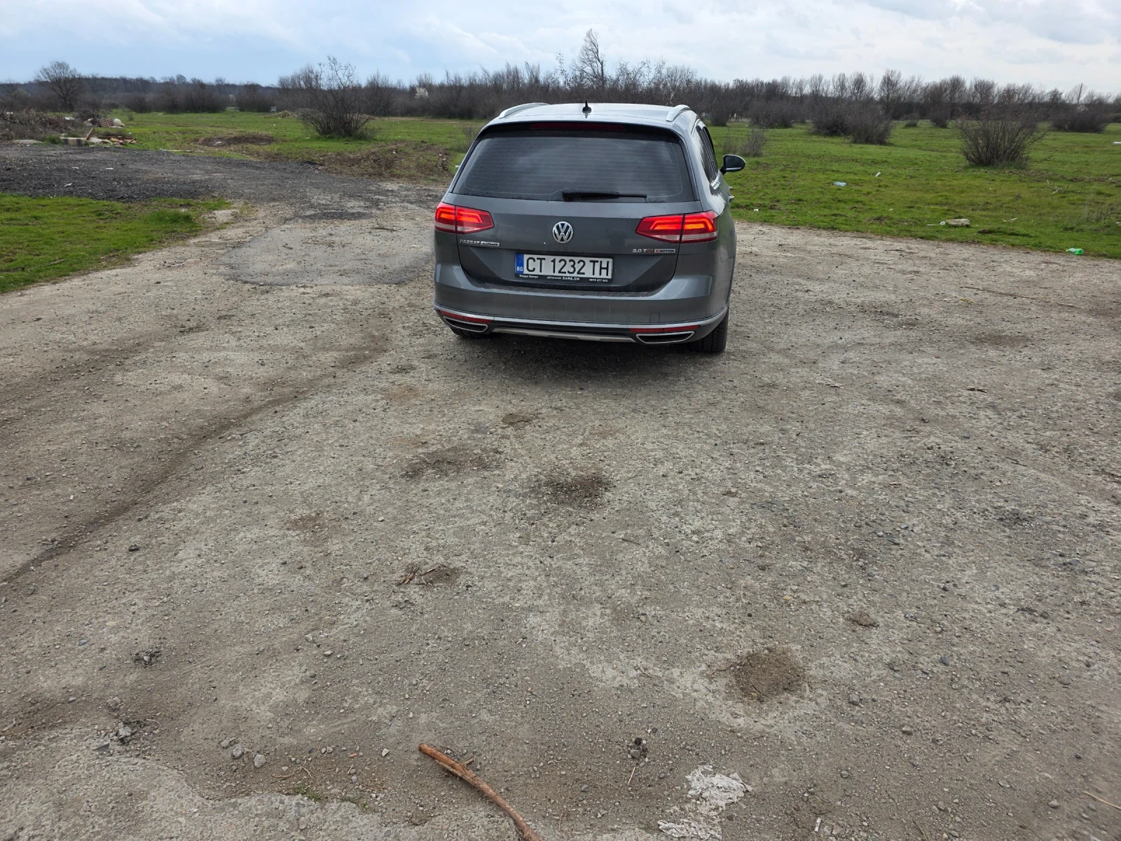 VW Passat, снимка 16 - Автомобили и джипове - 53020104