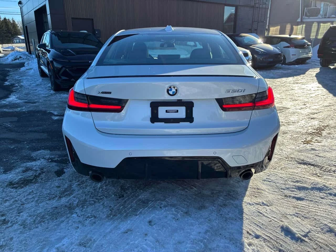 BMW 330 * xDdrive* 360КАМЕРИ* HARMAN/KARDON* ШИБИДАХ*  - изображение 3