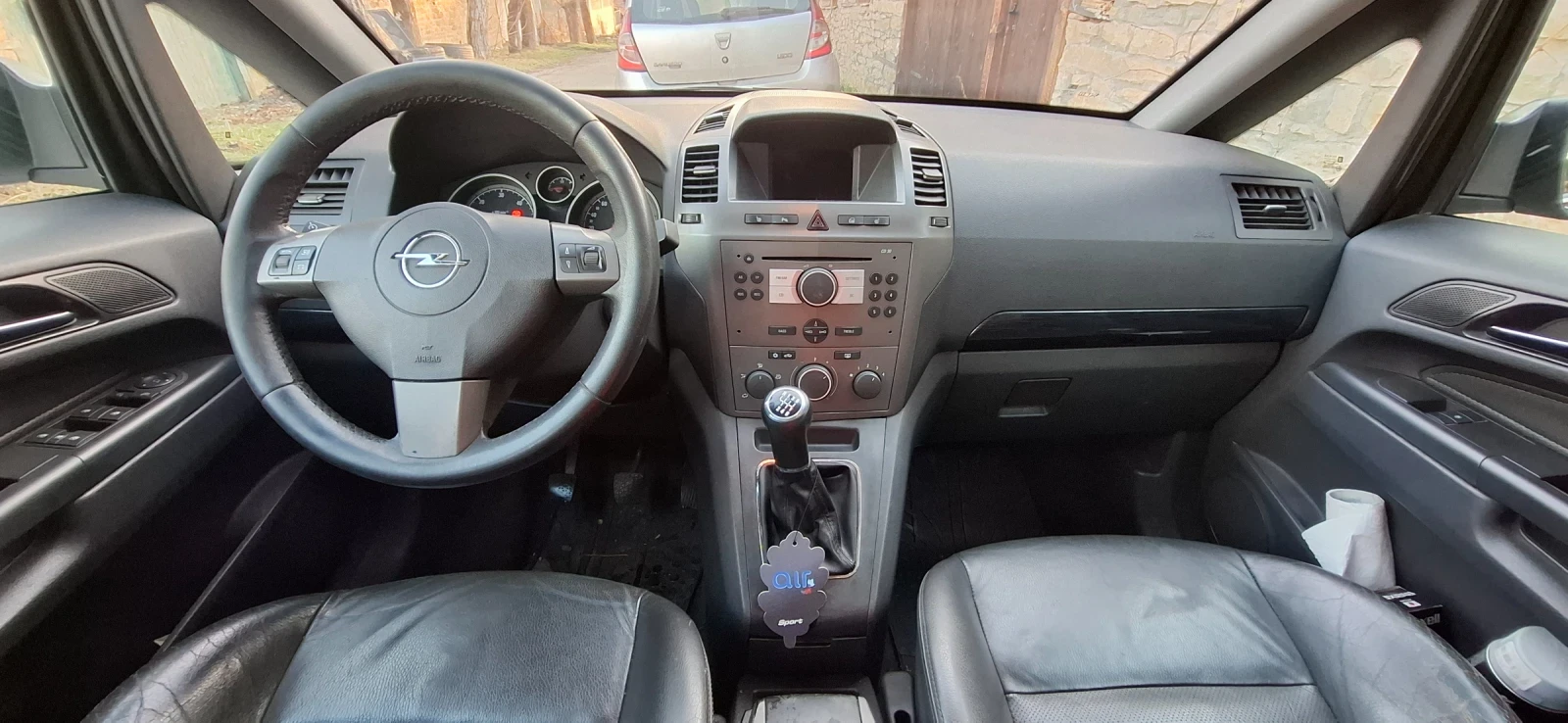 Opel Zafira, снимка 3 - Автомобили и джипове - 53710955