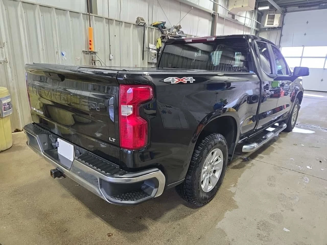 Chevrolet Silverado  LT 1500| CARFAX| 2 КЛЮЧА| , снимка 3 - Автомобили и джипове - 53826338