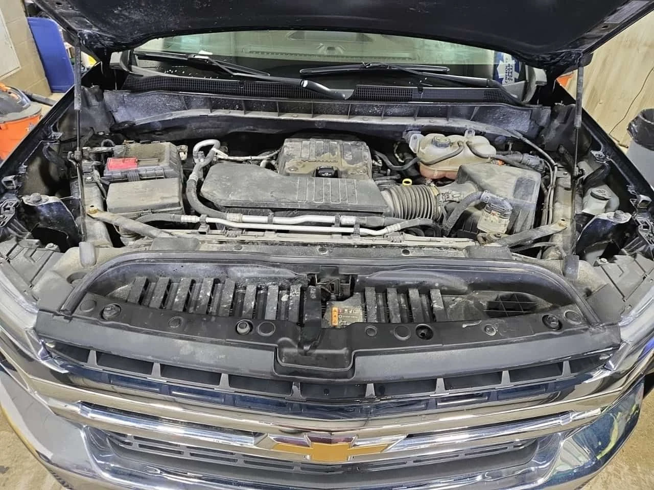 Chevrolet Silverado  LT 1500| CARFAX| 2 КЛЮЧА| , снимка 15 - Автомобили и джипове - 53826338