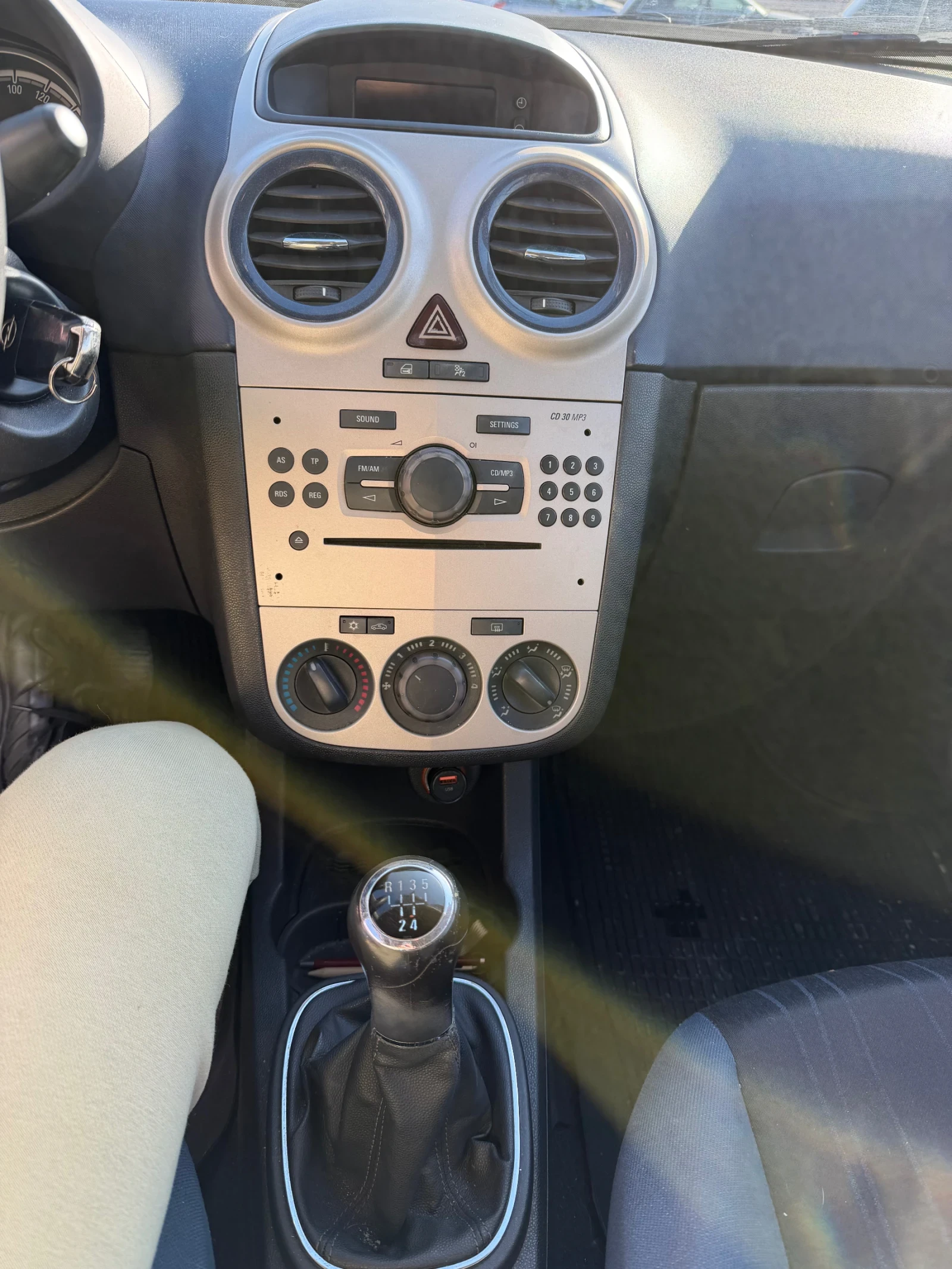 Opel Corsa, снимка 9 - Автомобили и джипове - 53851407