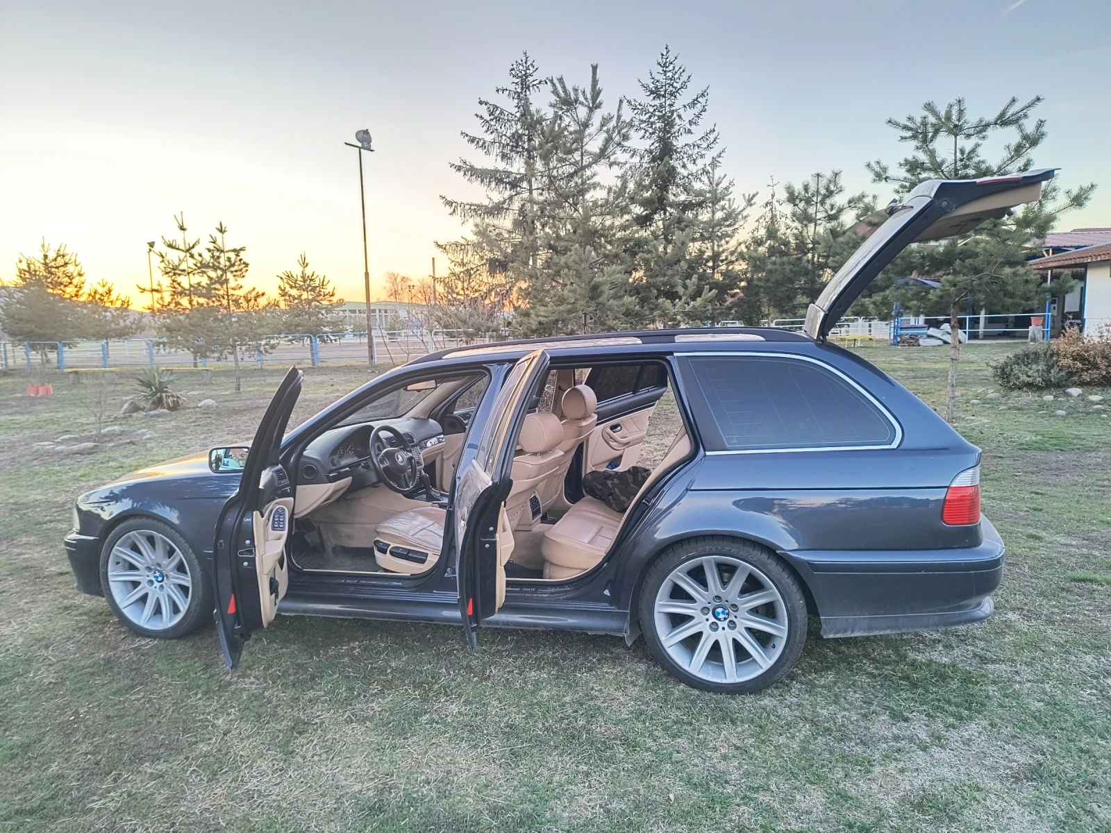 BMW 530, снимка 12 - Автомобили и джипове - 54036675