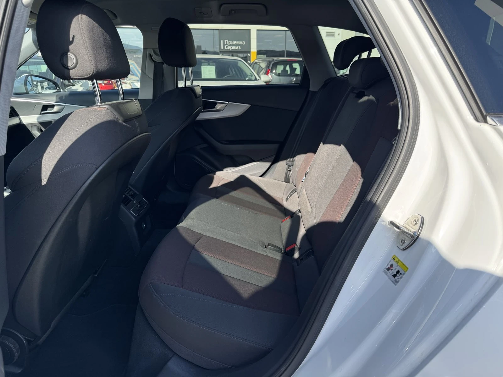 Audi A4 35TDI S-LINE, снимка 12 - Автомобили и джипове - 54148284