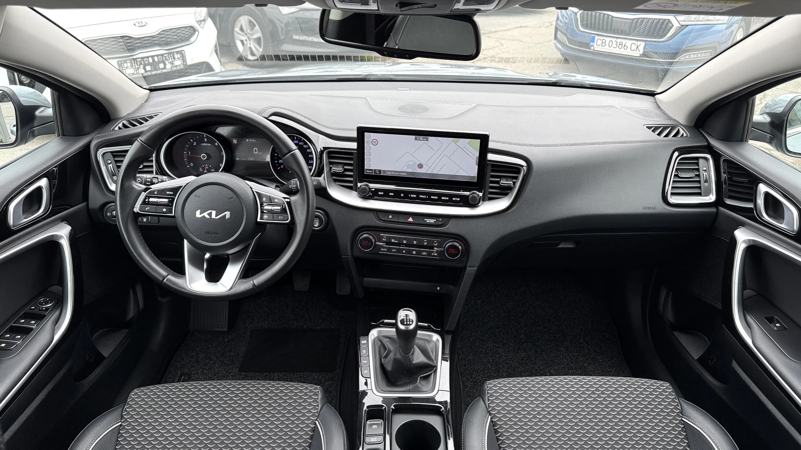 Kia Ceed 1.6 CRDI MHEV, снимка 7 - Автомобили и джипове - 54165270