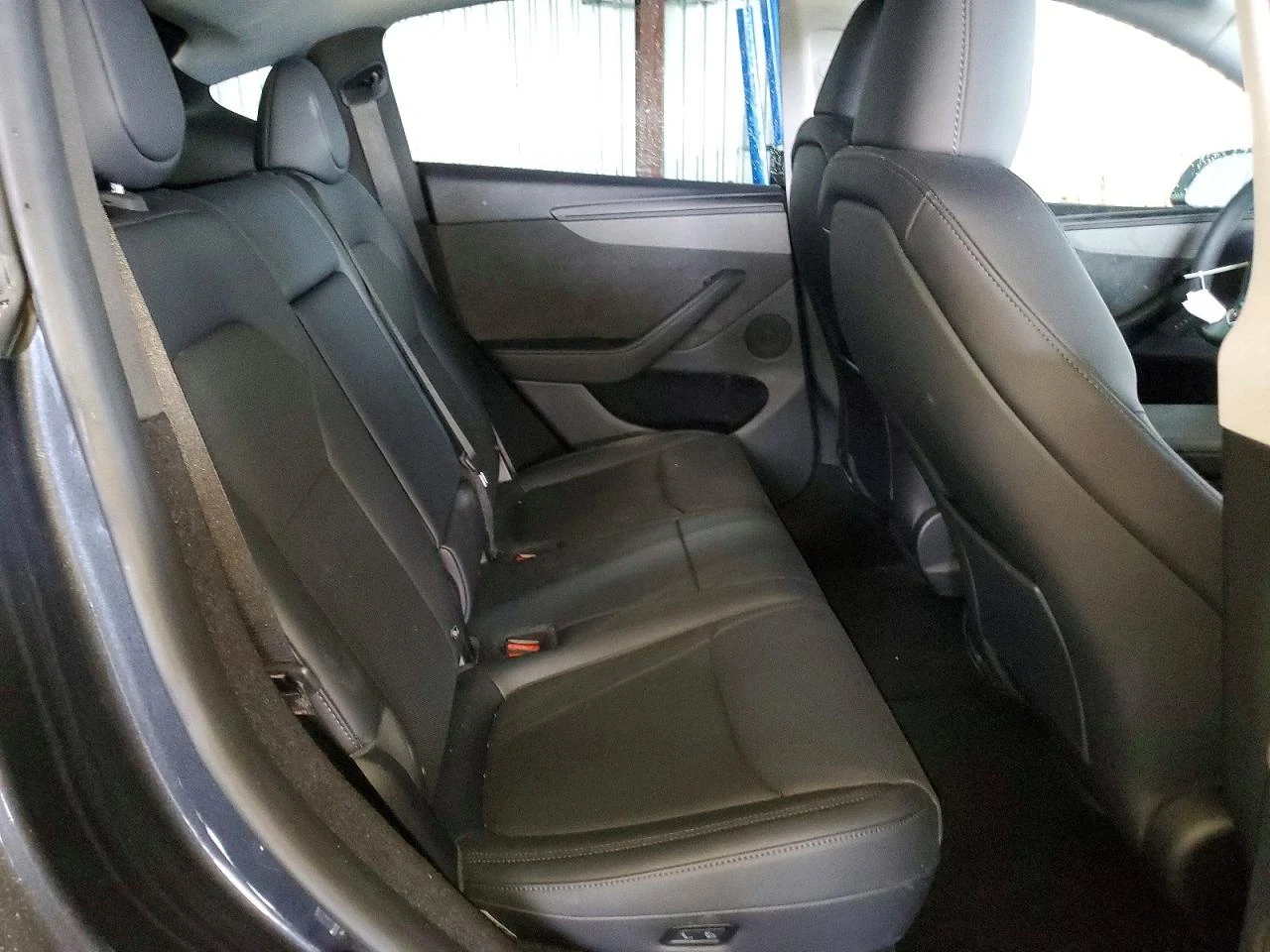 Tesla Model Y, снимка 10 - Автомобили и джипове - 54201676