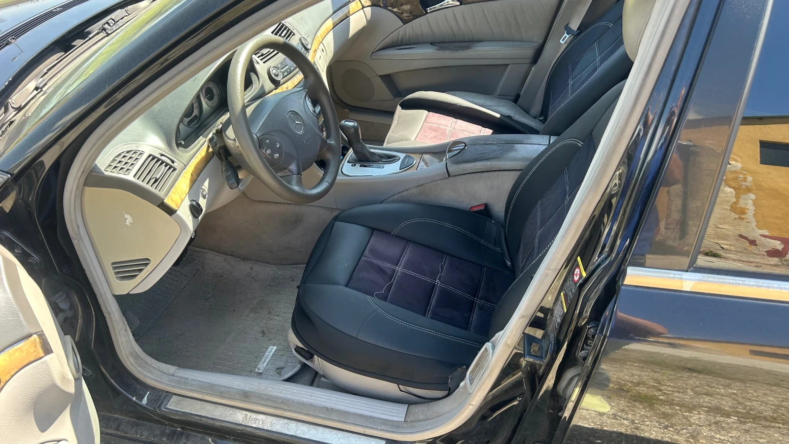 Mercedes-Benz E 320, снимка 8 - Автомобили и джипове - 54314787