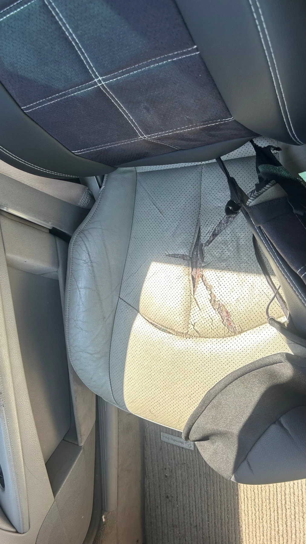 Mercedes-Benz E 320, снимка 13 - Автомобили и джипове - 54314787