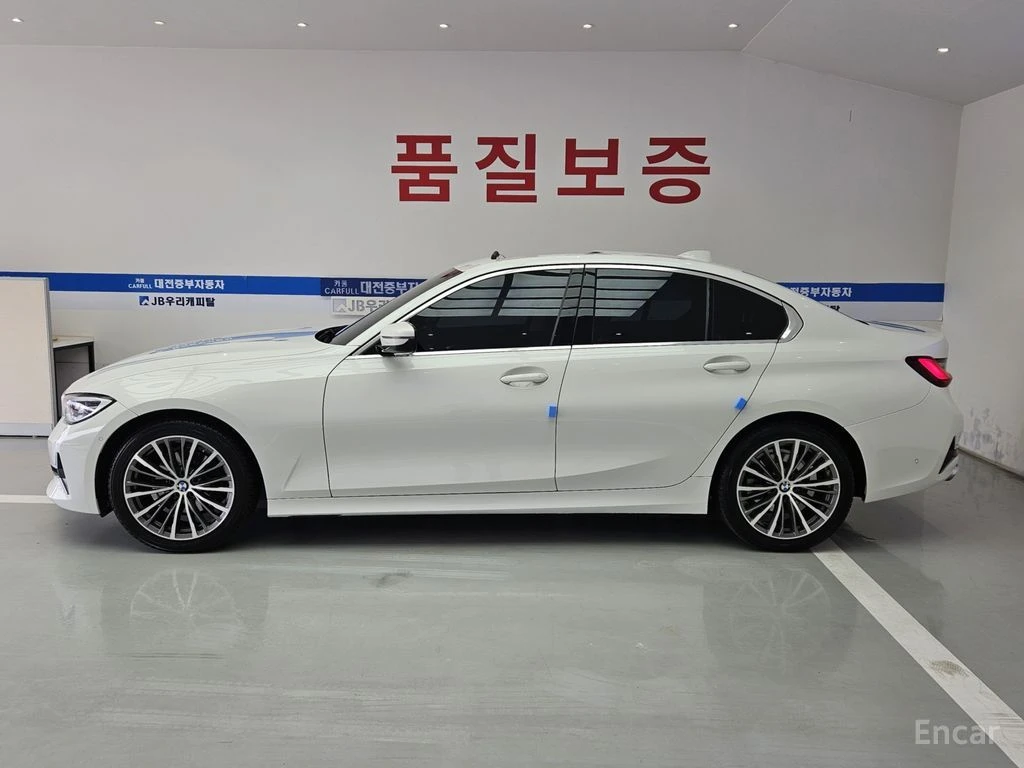 BMW 320 i Luxury* HEAD-UP* DISTRONIC* SUNROOF* �����*  | Mobile.bg � ����������� 3