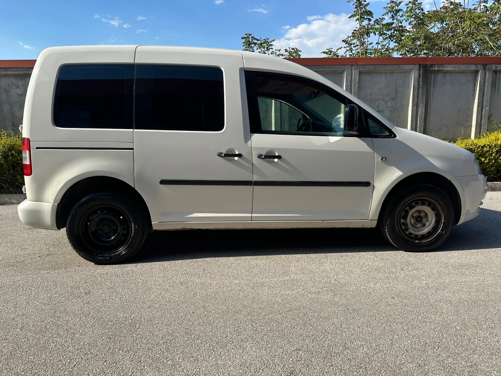 VW Caddy  2.0 SDI Климатик, Регисриран, Ослужен