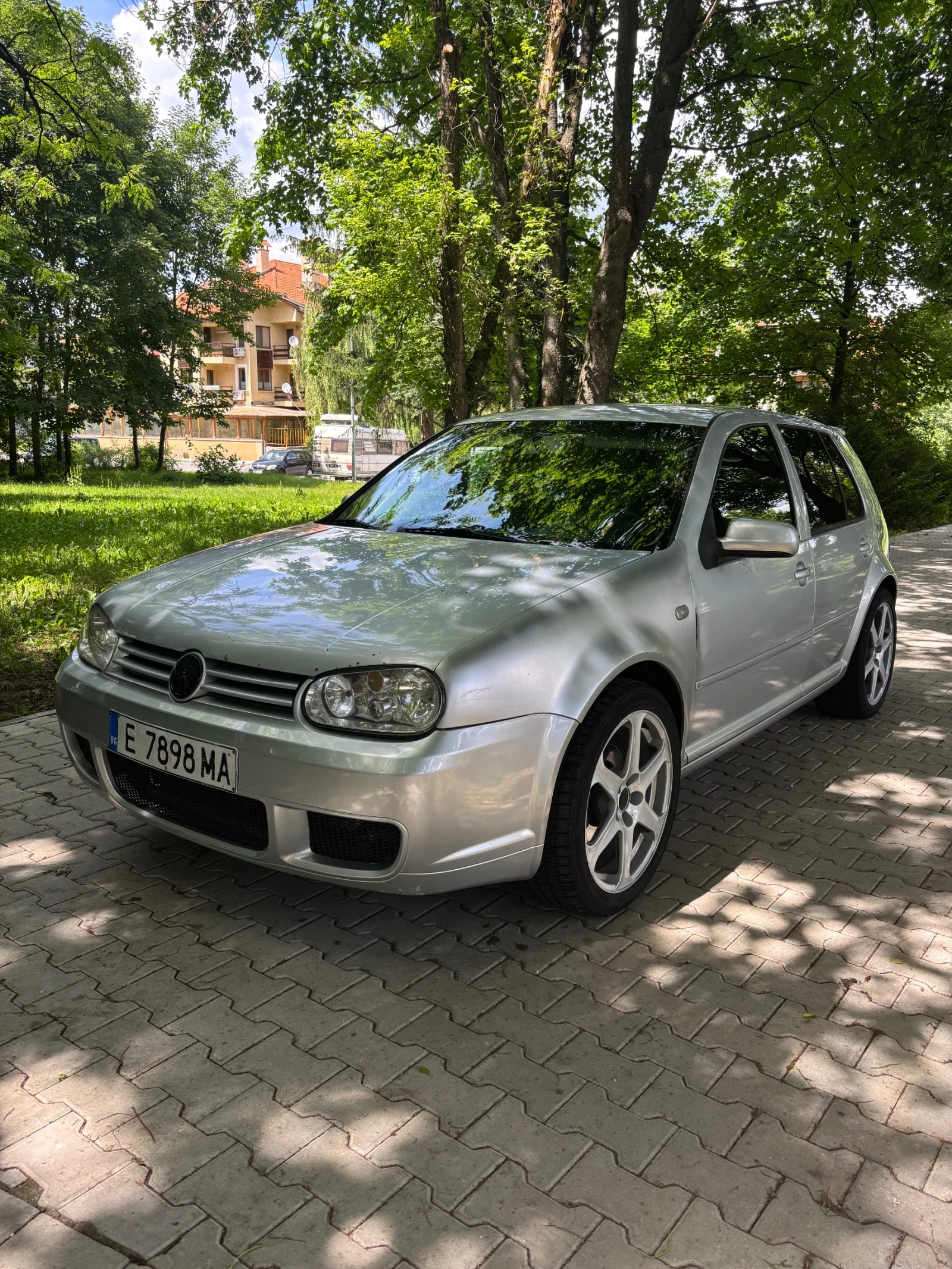 VW Golf 1.9 TDI, снимка 2 - Автомобили и джипове - 54821981