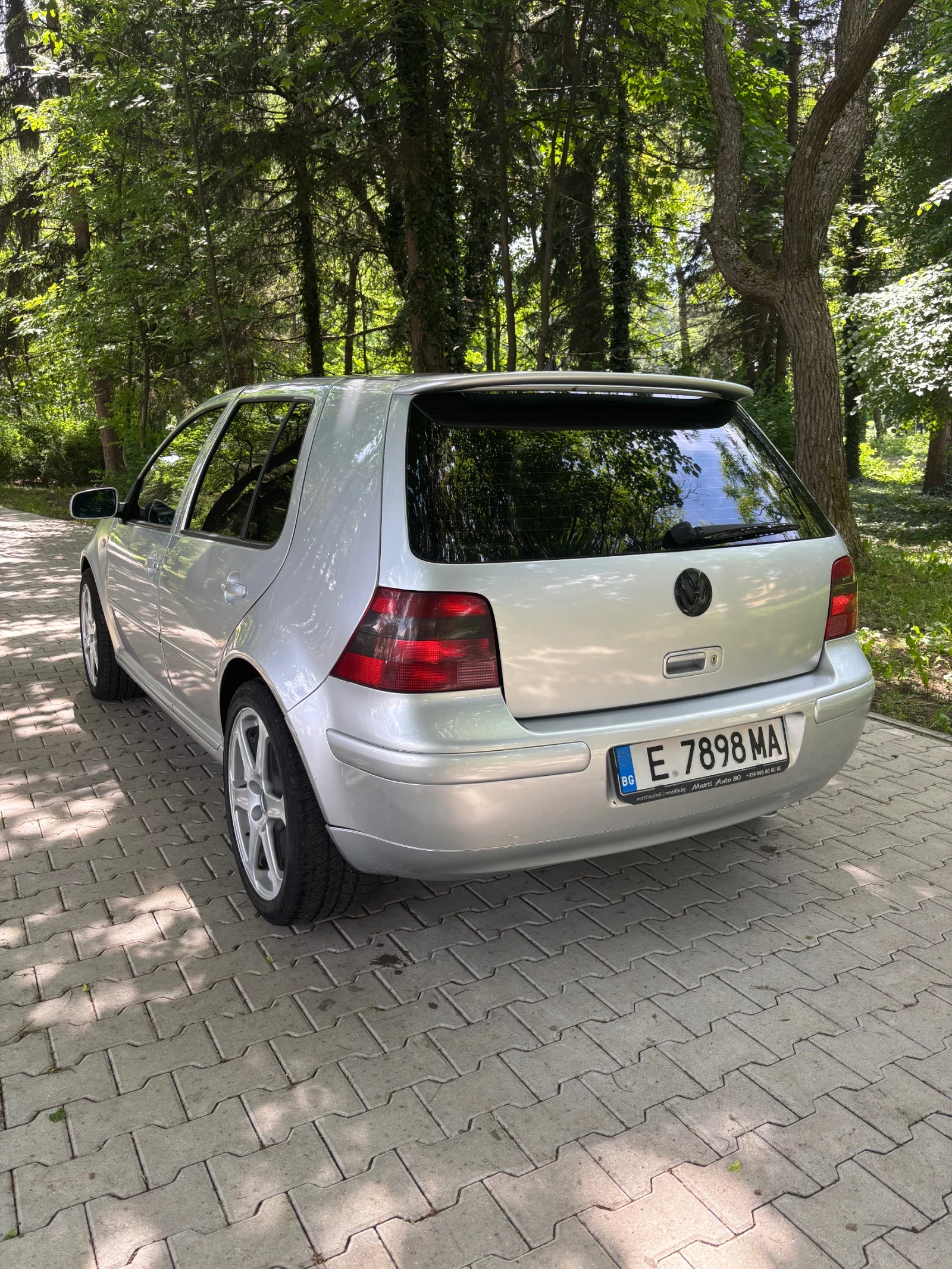 VW Golf 1.9 TDI, снимка 4 - Автомобили и джипове - 54821981