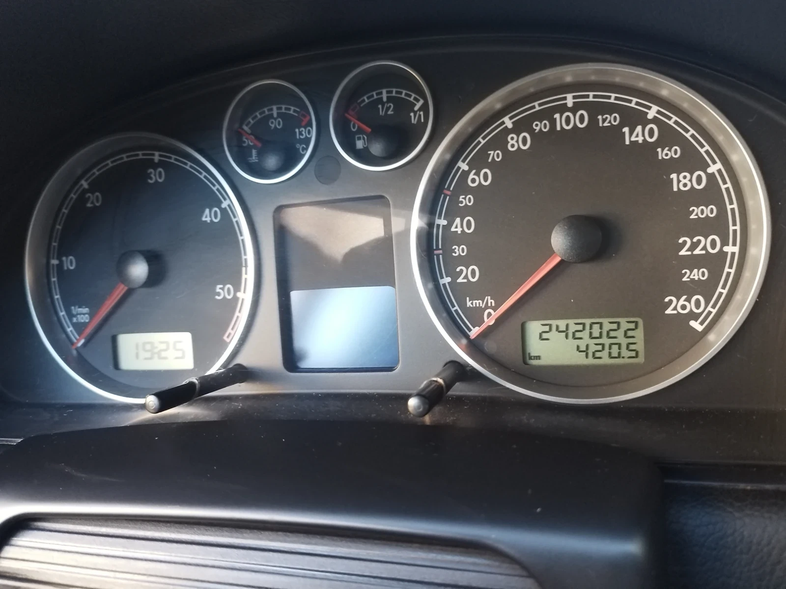 VW Passat, снимка 11 - Автомобили и джипове - 54937644