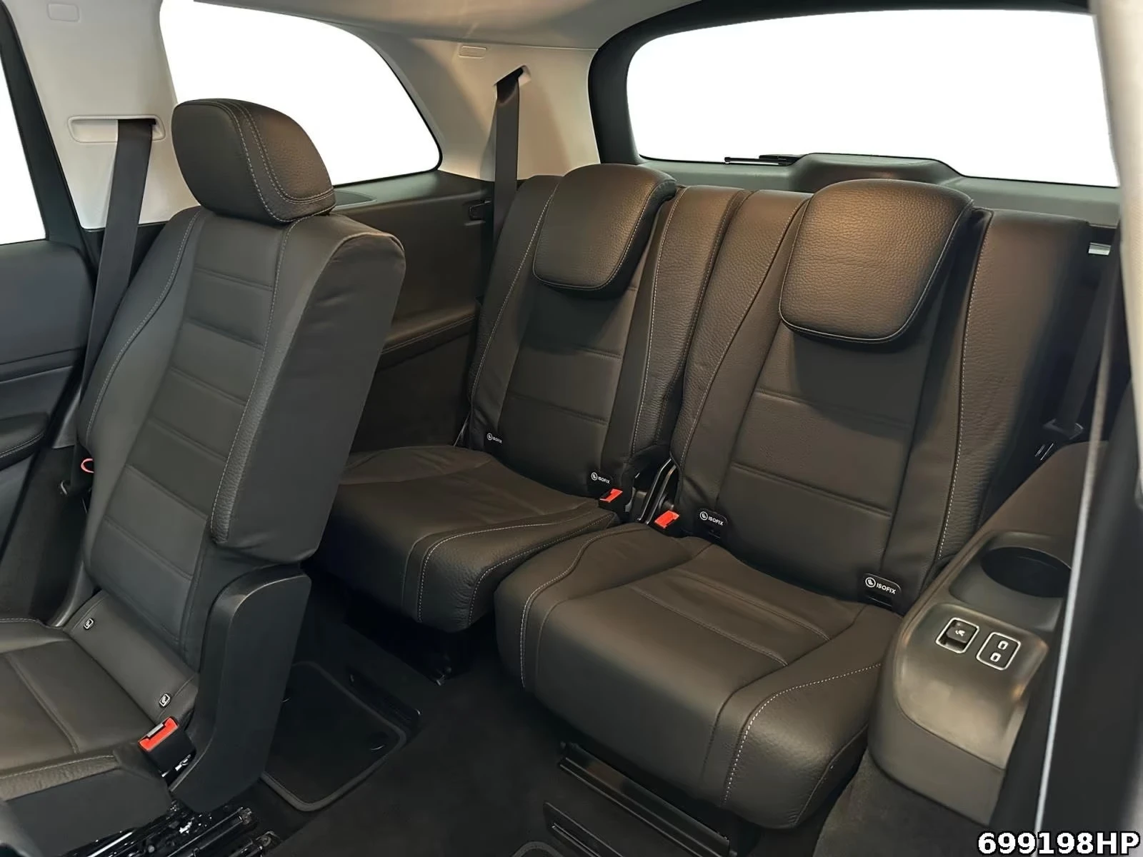 Mercedes-Benz GLS 450 d / PREMIUM / BURM / 360 / HUD / MULTIBEAM /  , снимка 13 - Автомобили и джипове - 55147633