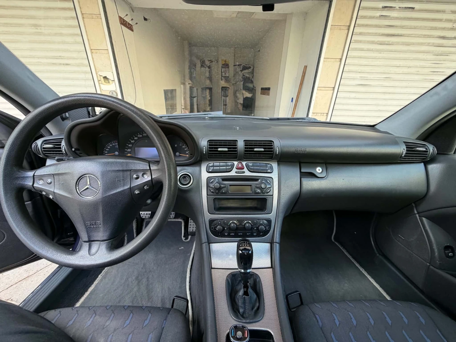 Mercedes-Benz C 180 Kompressor ГАЗ, снимка 9 - Автомобили и джипове - 55393296