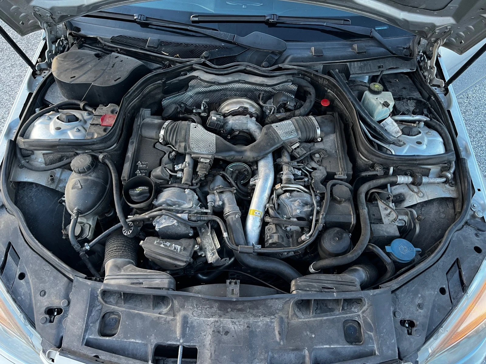 Mercedes-Benz C 320, снимка 7 - Автомобили и джипове - 55327348