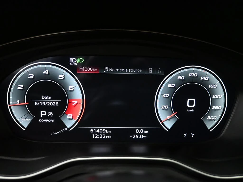 Audi A5 AWD| ОБДУХ| Pre-Sense| ALA| Side and Park Assist, снимка 10 - Автомобили и джипове - 55436818