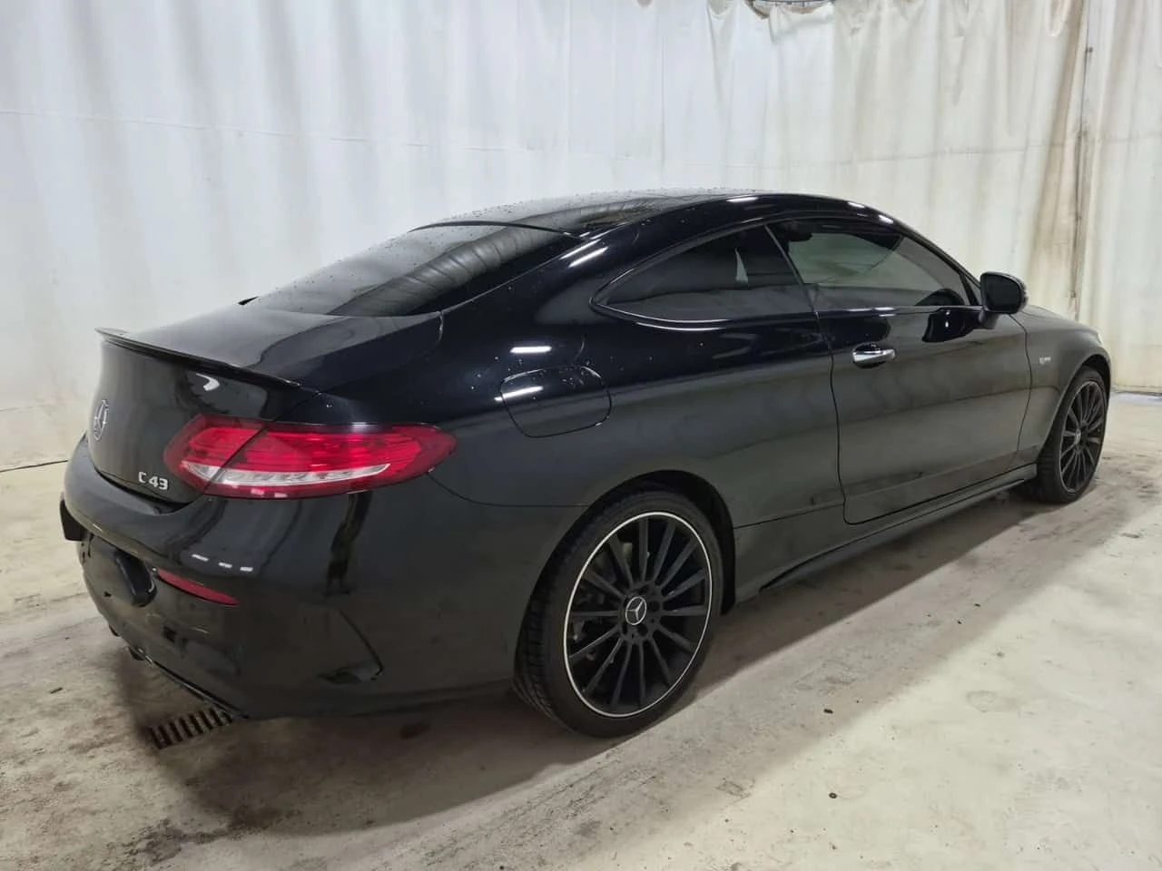 Mercedes-Benz C 43 AMG CARFAX/360 КАМ/ПОДГРЕВ/BURMASTER/2 КЛЮЧА, снимка 3 - Автомобили и джипове - 55544998