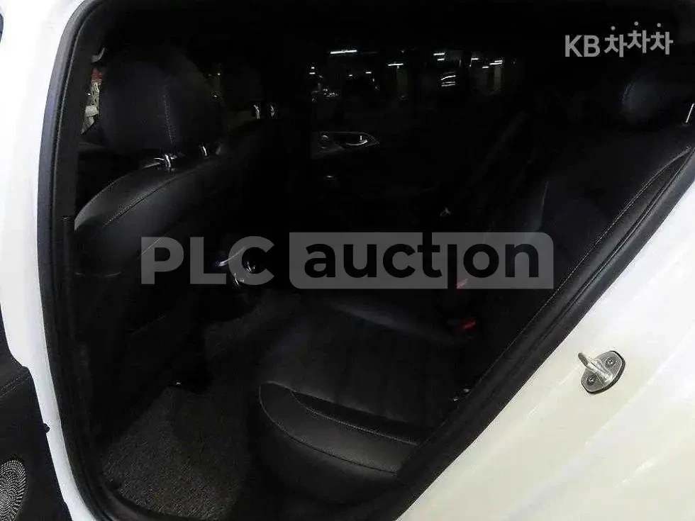 Kia Stinger 3.3 GT SPORT+ HEAD UP 360CAM FULL, снимка 16 - Автомобили и джипове - 55776871