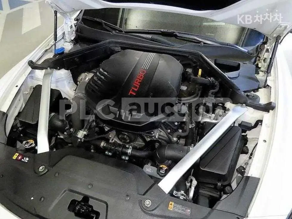 Kia Stinger 3.3 GT SPORT+ HEAD UP 360CAM FULL, снимка 6 - Автомобили и джипове - 55776871