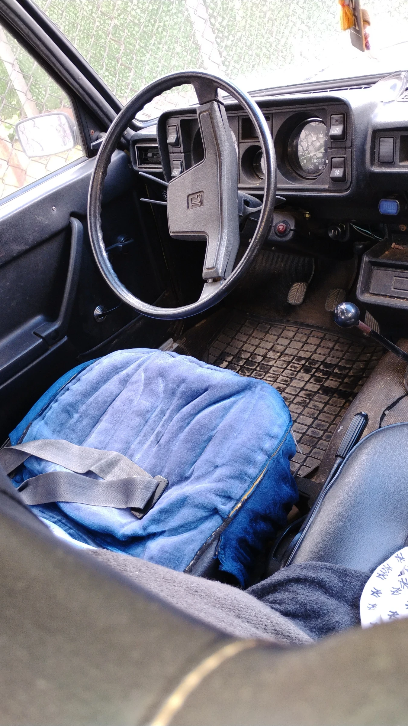 Lada 2105 1.3, снимка 8 - Автомобили и джипове - 56247799