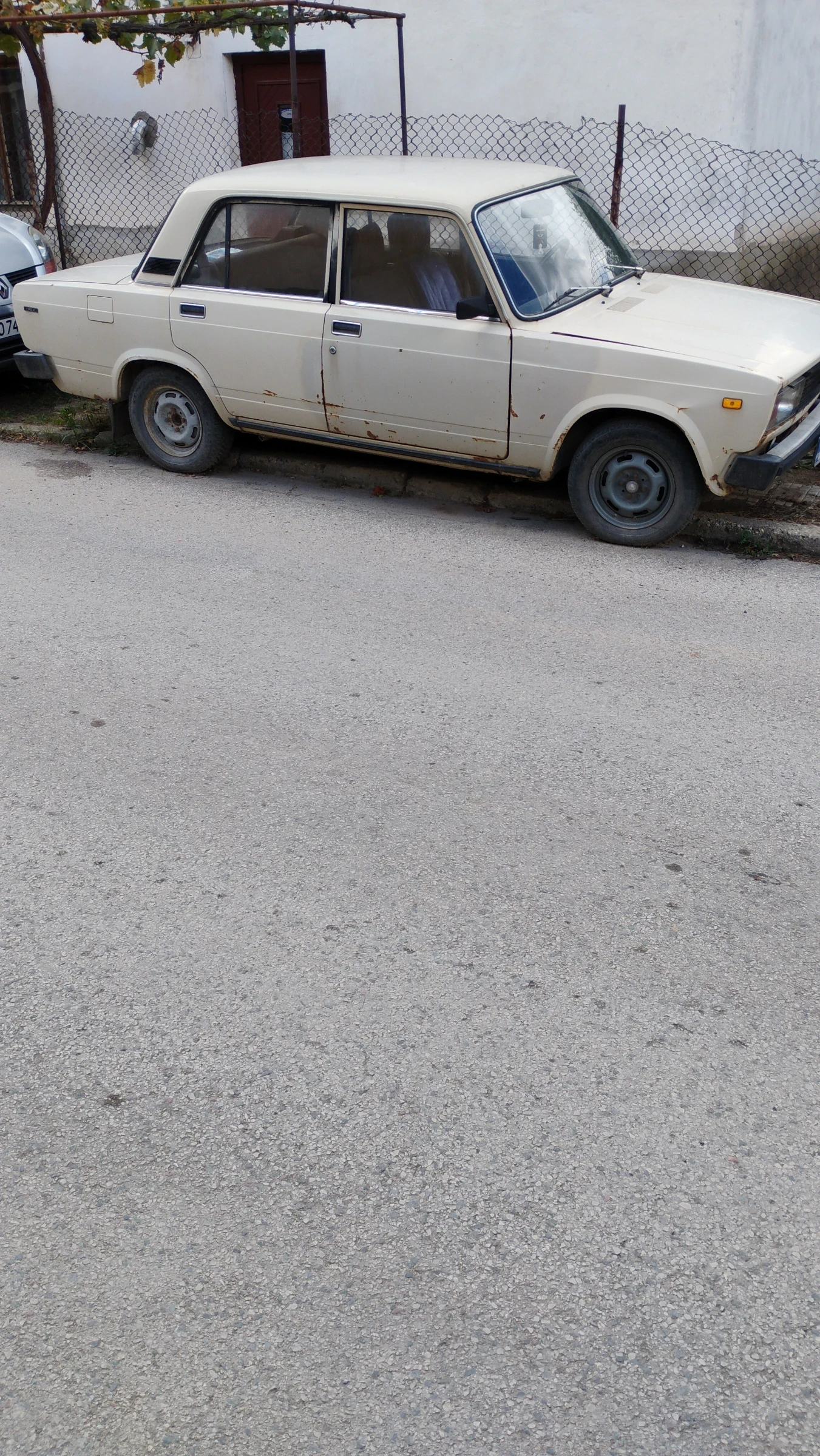 Lada 2105 1.3, снимка 4 - Автомобили и джипове - 56247799