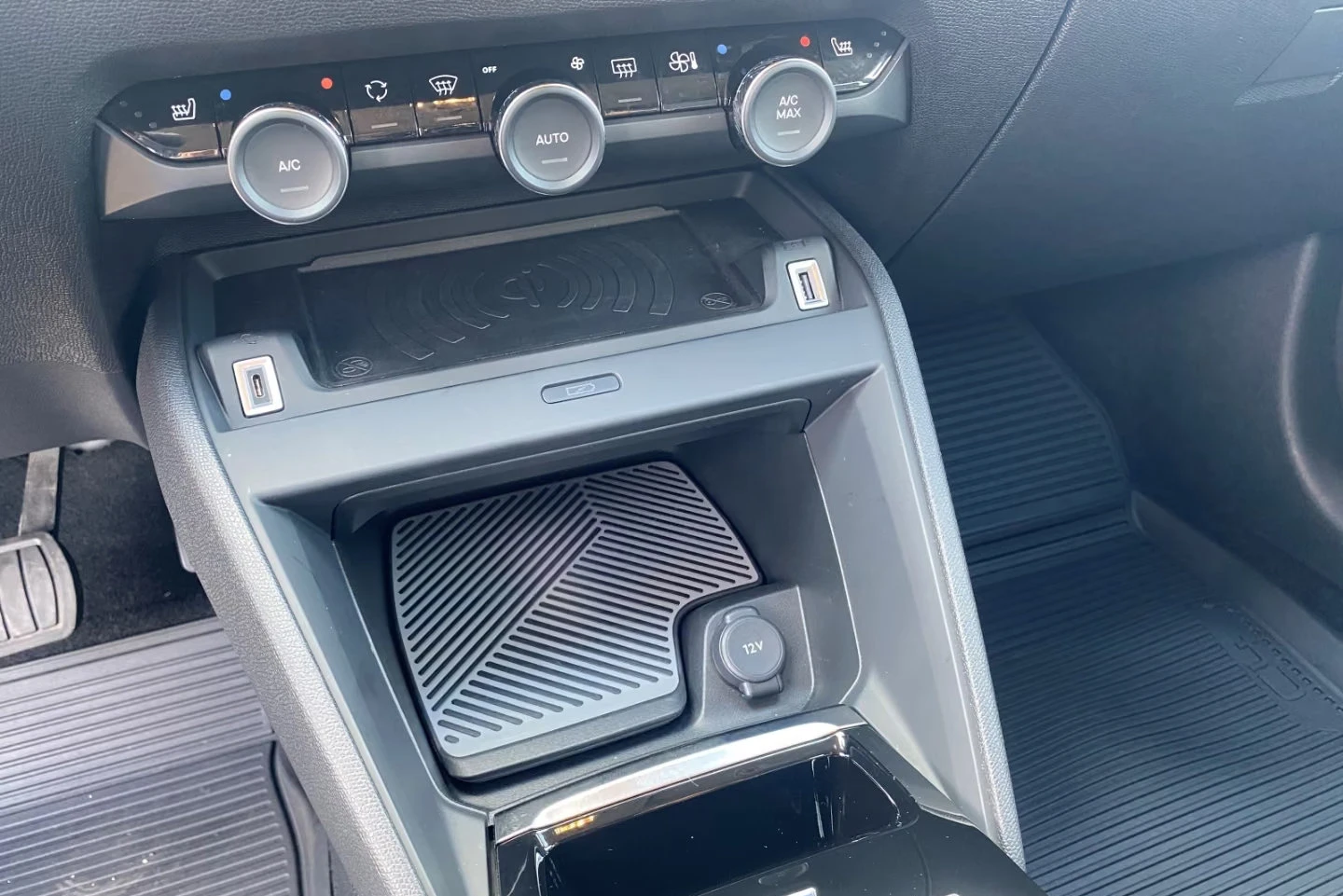 Citroen C4 MHEV/145HP/MAX/HUD/360/NAVI/LED/705q | Mobile.bg � ����������� 9