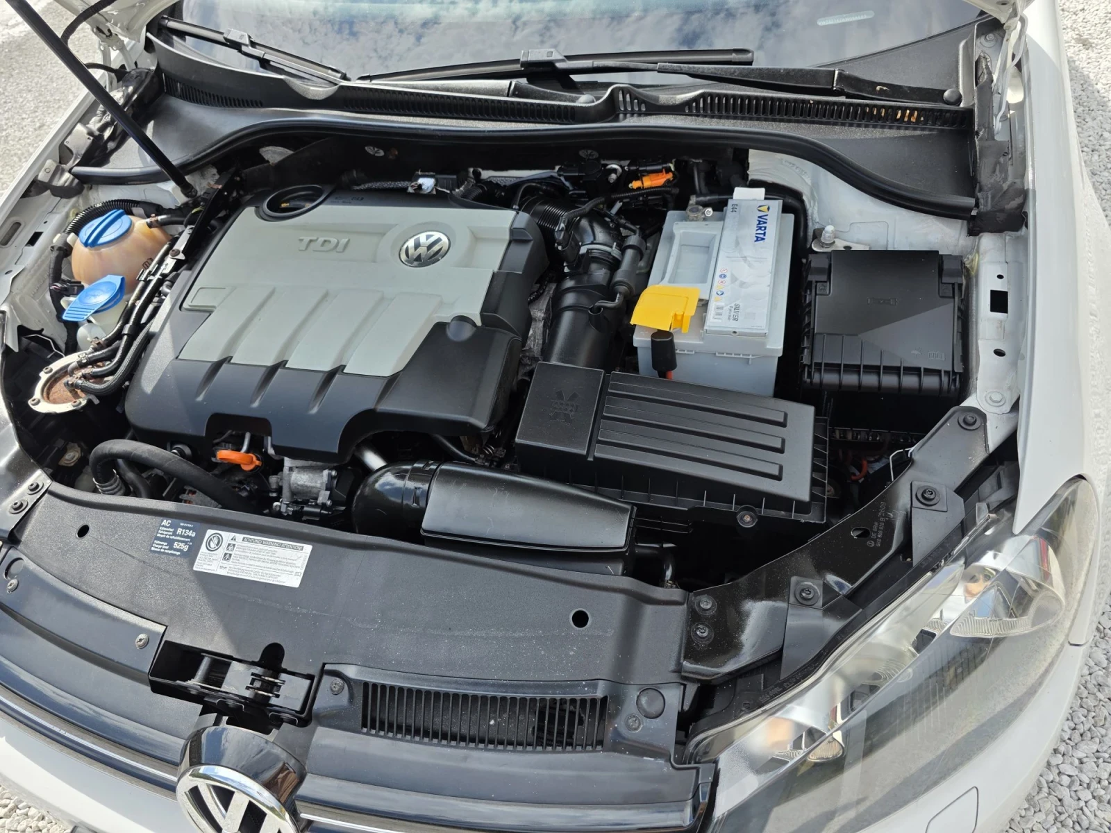 VW Golf 2.0 TDI, снимка 14 - Автомобили и джипове - 56485524