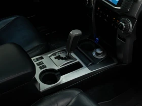 Toyota 4runner OFFROAD* LPG* ЛЕБЕДКА* CAMERA* ПОДГРЕВ* , снимка 12