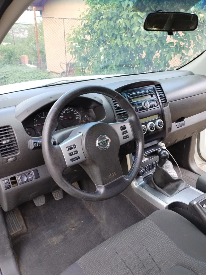 Nissan Navara, снимка 10 - Автомобили и джипове - 46752976