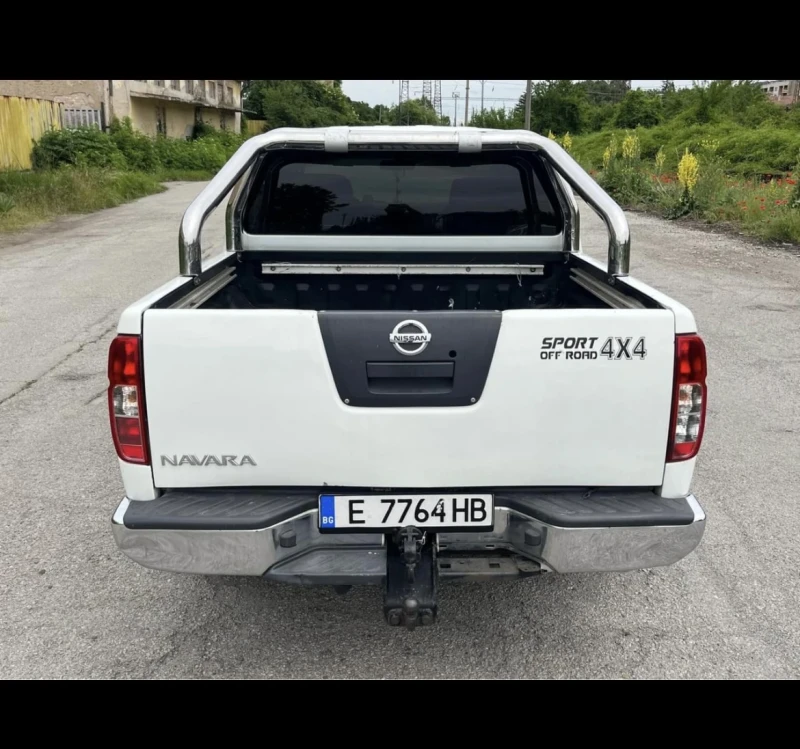 Nissan Navara 2.5DCI Automat!, снимка 6 - Автомобили и джипове - 47335349