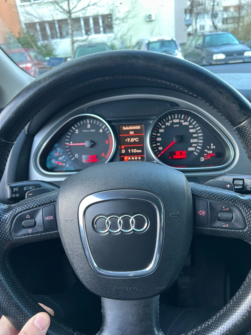 Audi Q7 3.0TDI, снимка 6 - Автомобили и джипове - 48301933