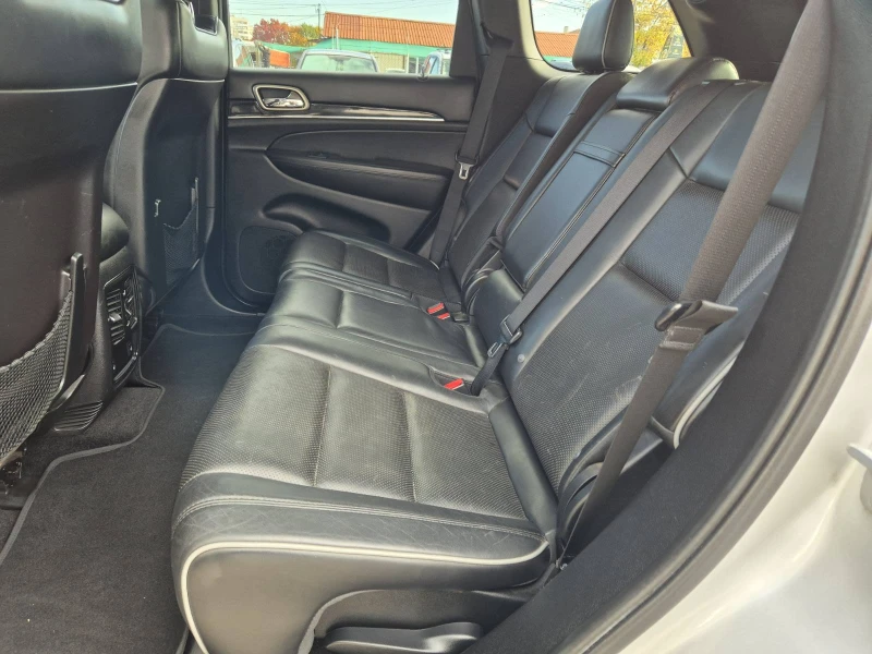Jeep Grand cherokee 3.0D-OVERLAND, снимка 12 - Автомобили и джипове - 52191678
