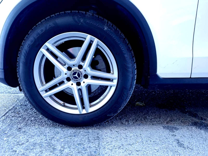 Mercedes-Benz GLC 220 4Matic AMG Line, снимка 8 - Автомобили и джипове - 52247178