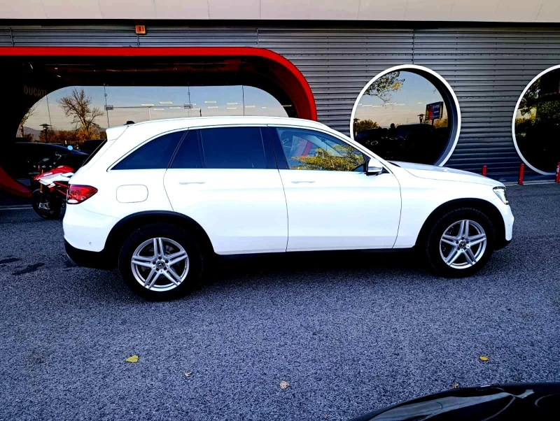 Mercedes-Benz GLC 220 4Matic AMG Line, снимка 7 - Автомобили и джипове - 52247178